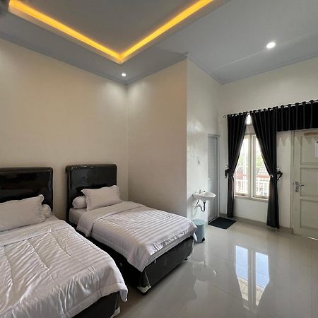 Backyard Guest House Banjar  外观 照片