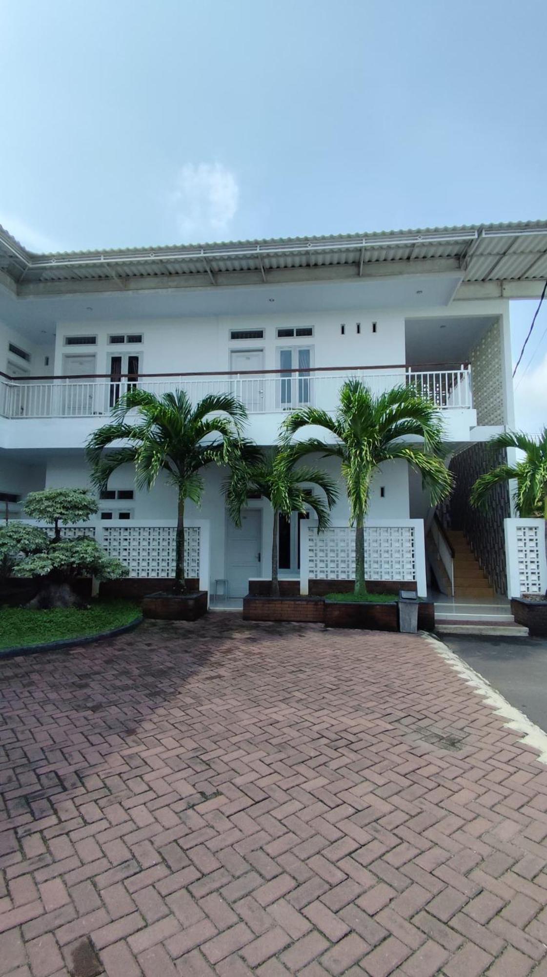Backyard Guest House Banjar  外观 照片